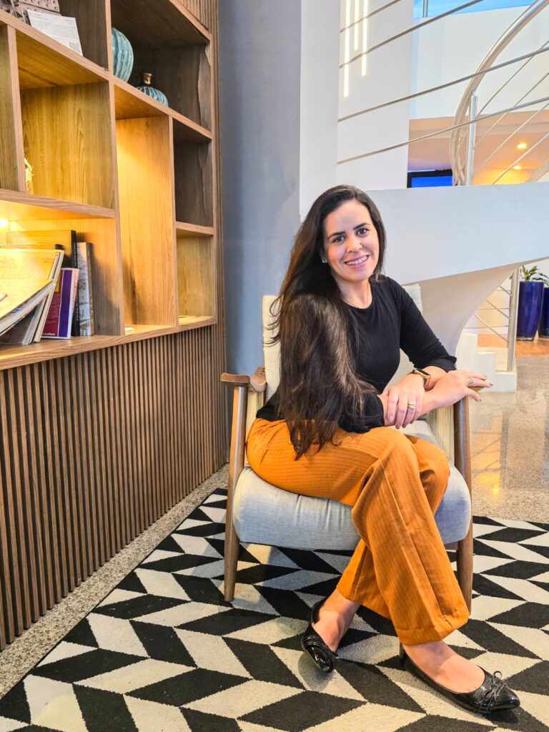 Sâmila Alves Perita